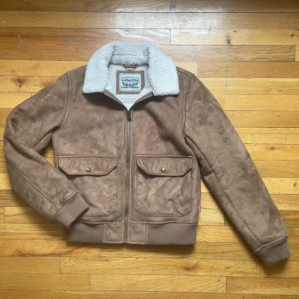 NWOT Levi Strauss Women’s Suede Jacket